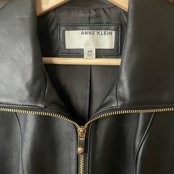 SOLD ON DEPOP❗️Anne Klein Leather Jacket - Picture 4 of 4